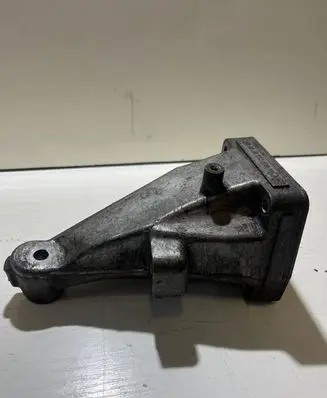 Mercedes-Benz Vito Viano W639 Engine mounting bracket A6462230804