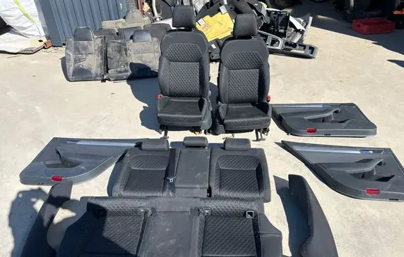 Skoda Superb B8 (3V) Seat set 