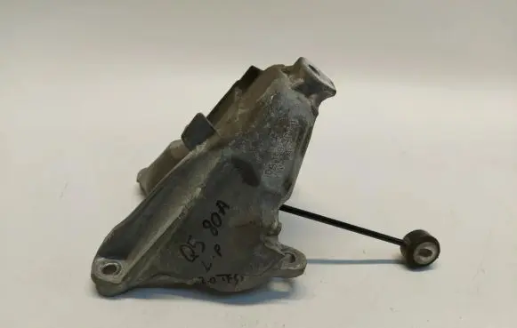 Gearbox mounting bracket