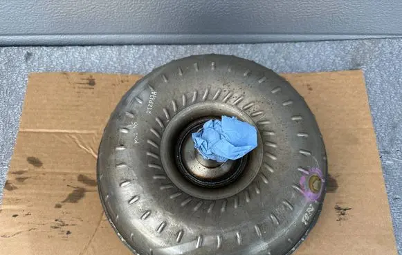 Mitsubishi Pajero Torque converter MB837104