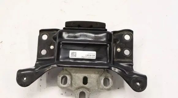 Skoda Superb B8 (3V) Engine mount vacuum valve 5Q0199555T5770598