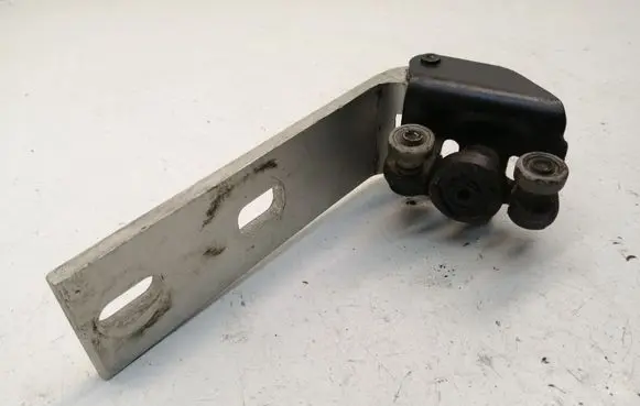 Ford Transit Sliding door middle roller runner 