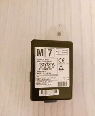 Toyota RAV 4 (XA40) Keyless (KESSY) go control unit/module 8974042190 61G035000