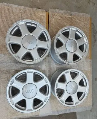 Audi A4 S4 B5 8D R16 alloy rim 895601025M