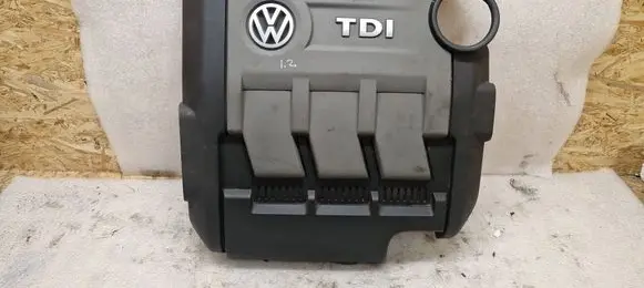 Volkswagen Polo V 6R Engine cover (trim) 03P103925