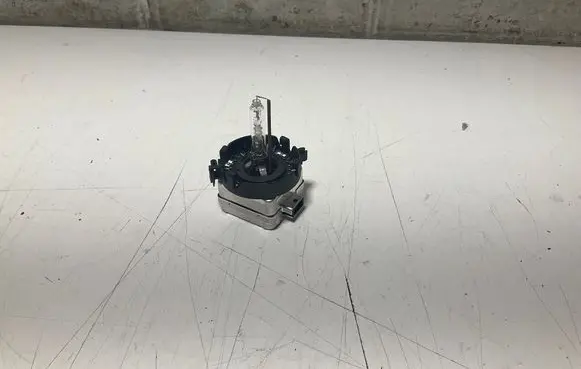 BMW 5 E60 E61 Xenon bulb 66140 09L30597
