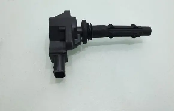 High voltage ignition coil