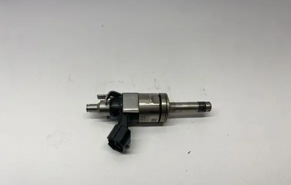 Ford Mustang VI Fuel injector JR3E9G929BA