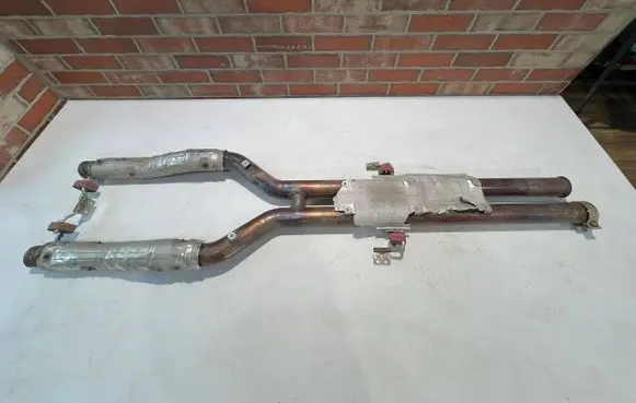 Aston Martin DBX Exhaust gas pipe 