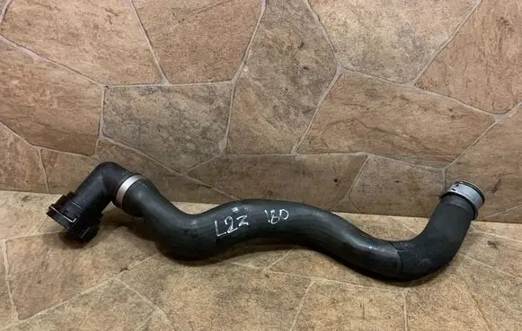 Mercedes-Benz GLE (W166 - C292) Engine coolant pipe/hose A1665012882