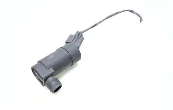 Volvo S80 Windscreen/windshield washer pump 