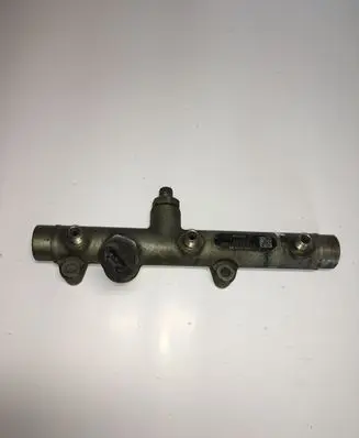 Volkswagen Touareg I Fuel main line pipe 059130089D 0281002691