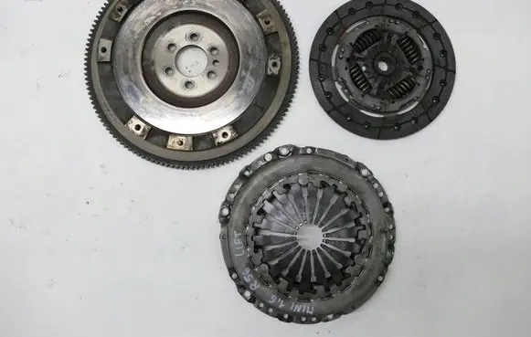 Mini One - Cooper Coupe R56 Clutch set kit V7561765