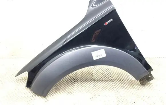 Audi Q7 4L Fender