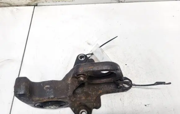 Peugeot Expert Engine mount bracket