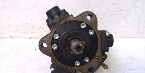 Opel Insignia A Fuel injection high pressure pump 0445010193