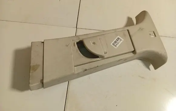 Dodge Journey (B) pillar trim (top) 1000003320