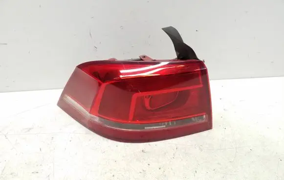 Volkswagen PASSAT B7 Rear/tail lights 3AE945095F 3AE945257 90004873