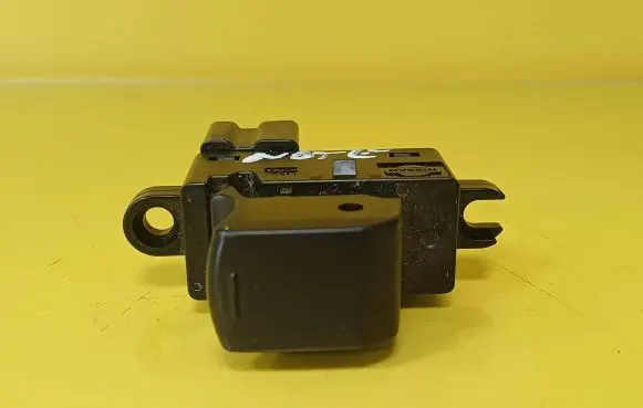 Nissan Note (E11) Electric window control switch 25411ED00B