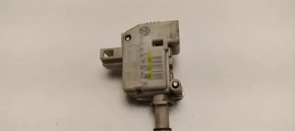 Volkswagen Bora Tailgate boot lock/latch motor 3B0959782