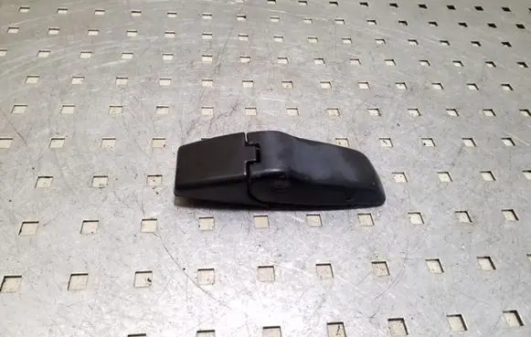 Chevrolet Captiva Tailgate/trunk/boot hinge