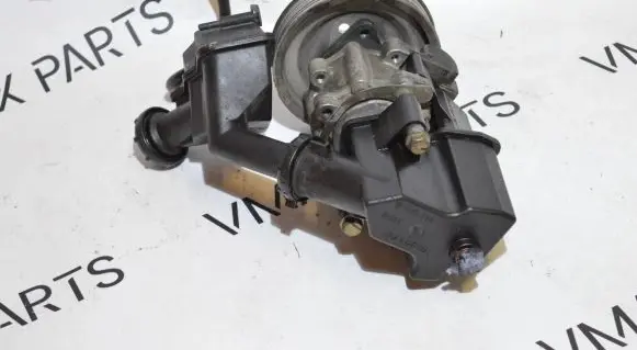 Porsche 911 996 Power steering pump 99631405002 99631422002 99631422502