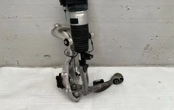 BMW X5 G05 Front air suspension shock absorber 5A40B51 6876655