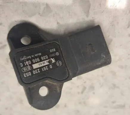 Volkswagen PASSAT B5.5 Air pressure sensor 036906051C 0261230053