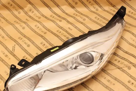 Ford Fiesta Headlight/headlamp C1BB13W030CD