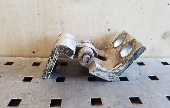Volkswagen Transporter - Caravelle T4 Front door upper hinge