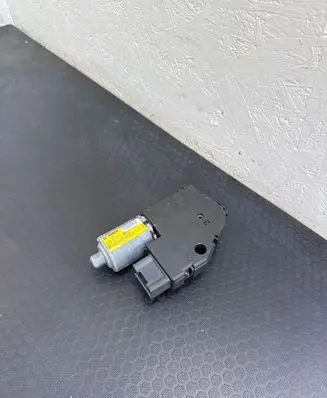 Audi Q5 SQ5 8R Sunroof motor/actuator 8R0959591A 0390200074 51571651008
