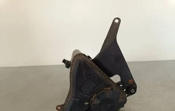 BMW 5 F10 F11 Coolant expansion tank/reservoir 7647283 10808611