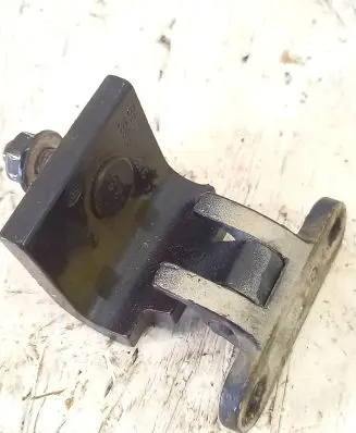 Volkswagen PASSAT B5 Tailgate/trunk/boot hinge 3B9827301C