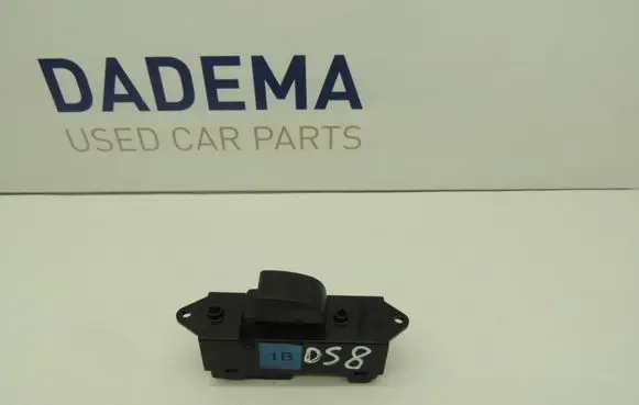 Peugeot 4007 Electric window control switch 8608A182 DS8