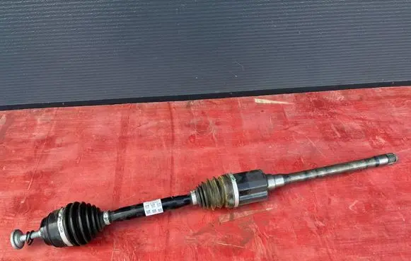 BMW X3 G01 Front driveshaft 8643184
