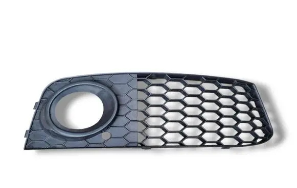 Audi A4 S4 B8 8K Front fog light trim/grill 8K0807682