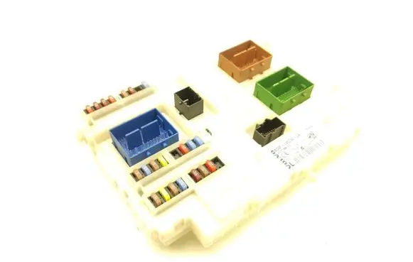 Volvo V60 Fuse module BG9T-14C256-GA 31327996AA