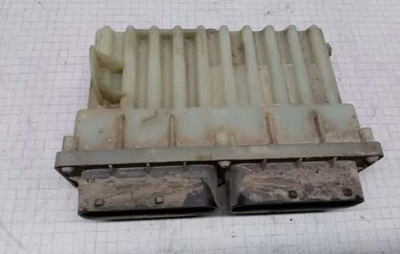 Opel Astra G Coolant fan relay 24456733 15427111