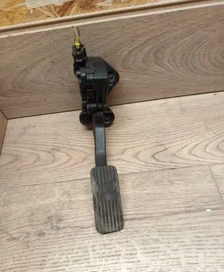 KIA Ceed Accelerator throttle pedal A30327002r300 100930J1087