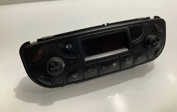 Mercedes-Benz C W203 Climate control unit 2038300585 9140010401 A2038300585