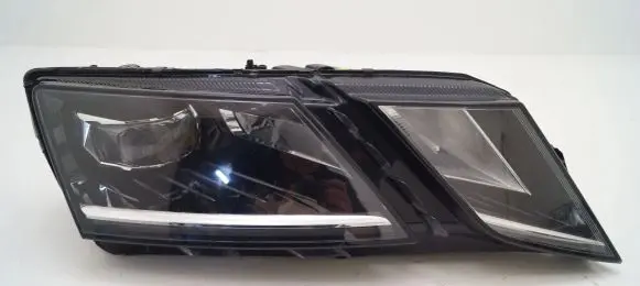 Skoda Octavia Mk3 (5E) Headlight/headlamp