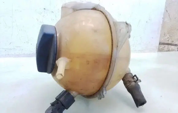 Audi A3 S3 8L Coolant expansion tank/reservoir 