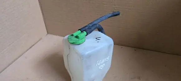 Suzuki Ignis Coolant expansion tank/reservoir 1793178F00 1793260G10 1793360B00