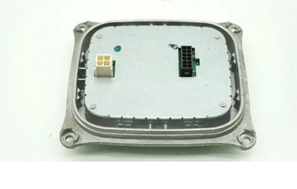 Peugeot 308 Voltage converter/converter module 130732940400