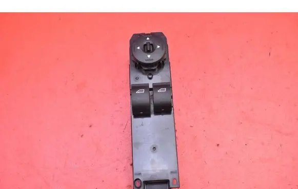 Ford Focus ST Electric window control switch DT1T14A132FA