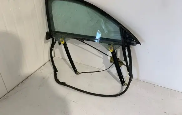 Audi A6 S6 C6 4F Front window lifting mechanism without motor 