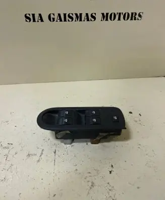 Renault Scenic II - Grand scenic II Electric window control switch 025330