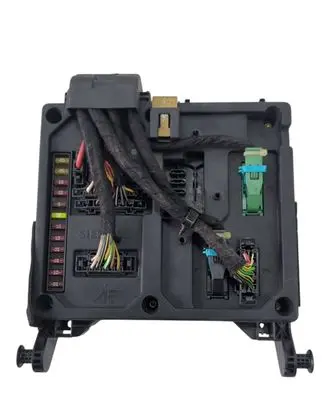 Ford Galaxy Fuse module 7M3962258E S110730100D 600553370