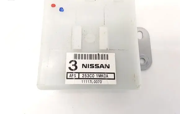 Infiniti M30 Light module LCM 253C01MK0A 11117L0070