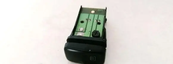 Mazda 626 Windscreen/window heater switch